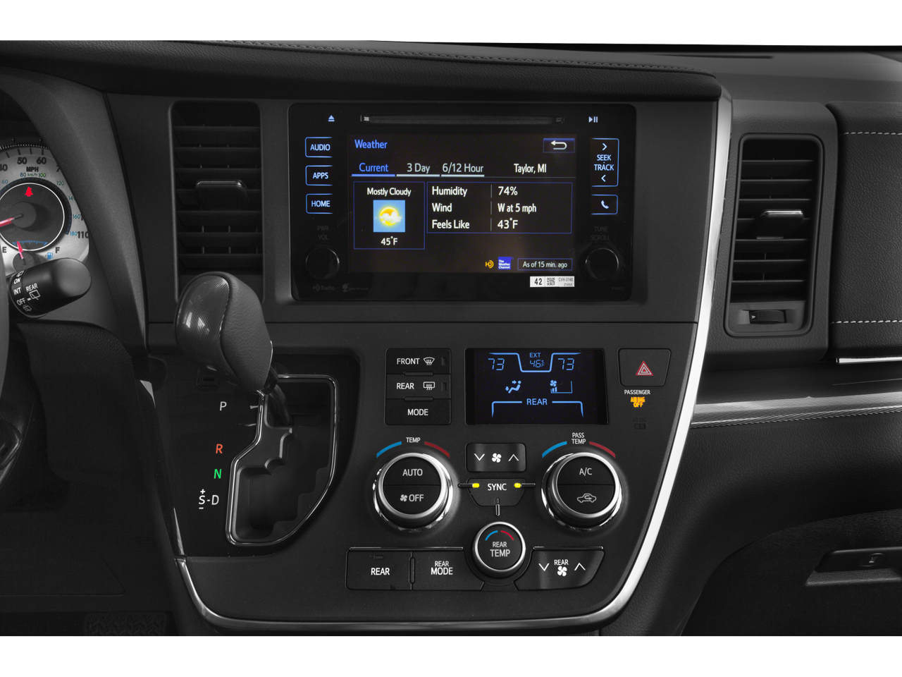 2015 Toyota Sienna SE 8 Passenger