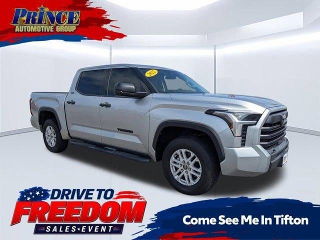 2022 Toyota Tundra 4WD SR5