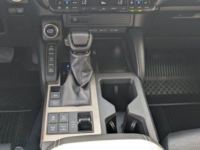 2025 Toyota Land Cruiser PREMIUM PREMIUM
