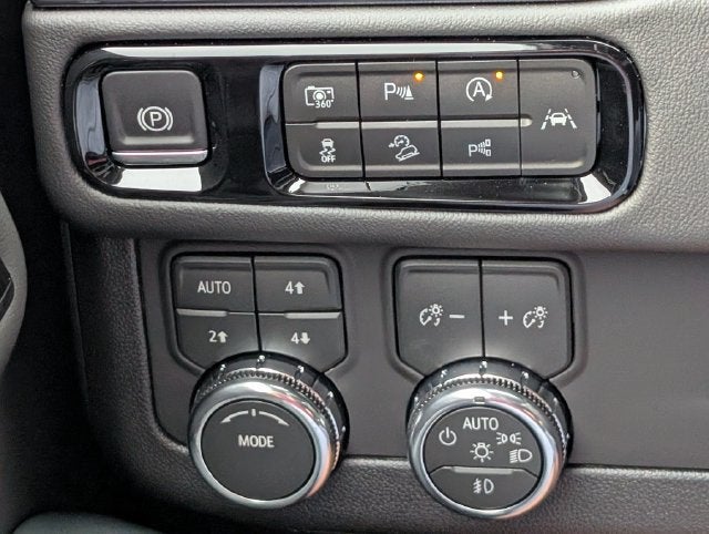 2027 GMC Yukon AT4