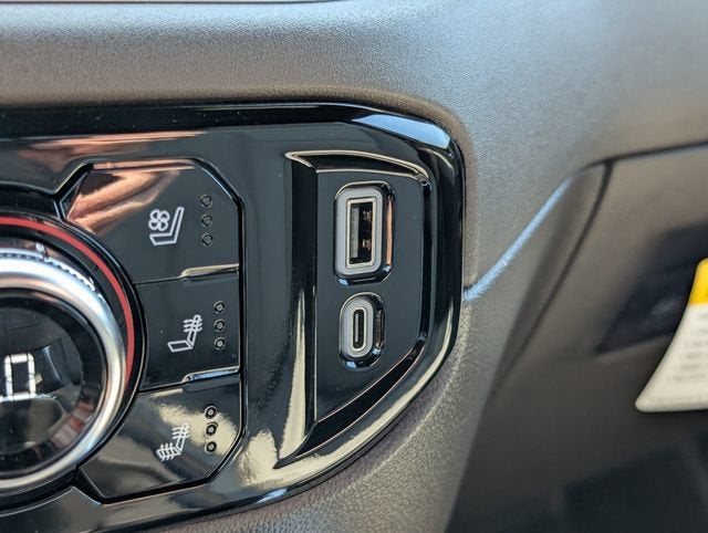 2026 GMC Sierra 1500 SLT - Photo 30