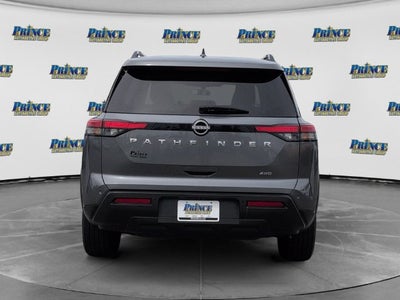 2025 Nissan Pathfinder SV