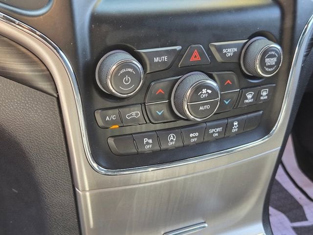 2019 Jeep Grand Cherokee Laredo E