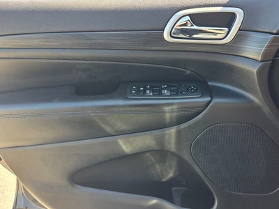 2019 Jeep Grand Cherokee Laredo E