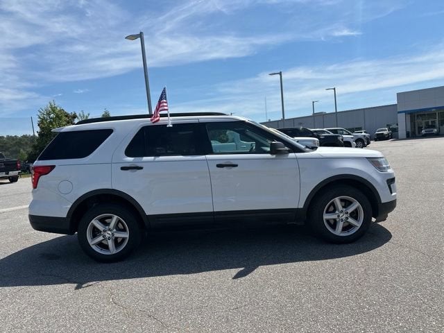 2018 Ford Explorer Base