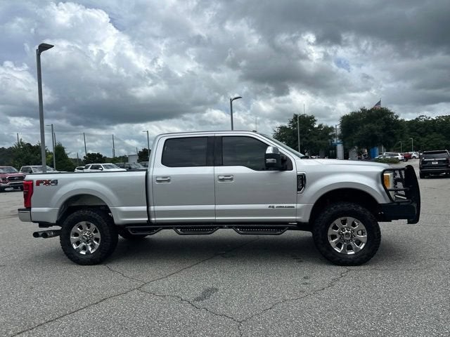 2017 Ford Super Duty F-250 SRW Lariat