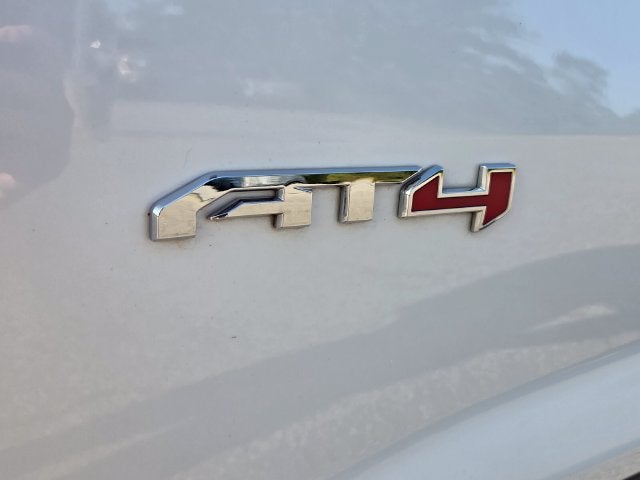 2025 GMC Acadia AT4