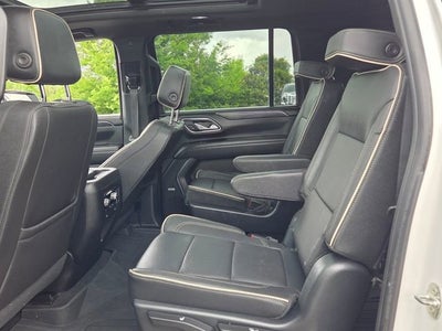 2023 GMC Yukon XL SLT