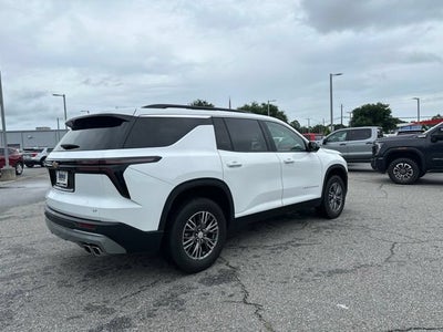 2024 Chevrolet Traverse LT