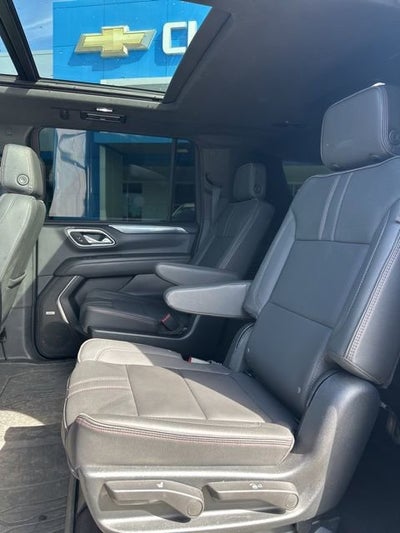 2023 Chevrolet Suburban RST