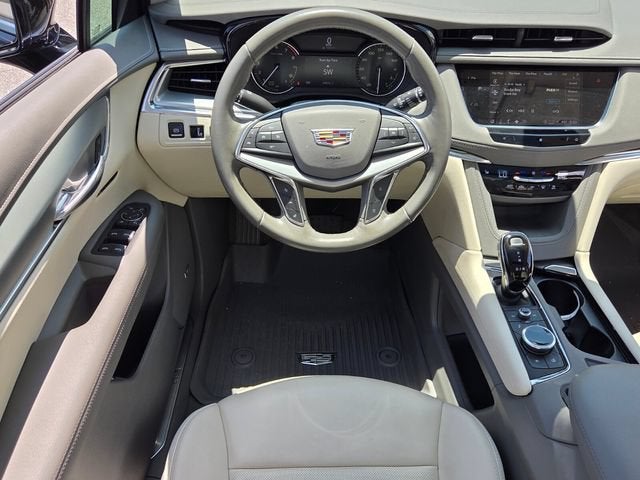 2021 Cadillac XT5 FWD Premium Luxury