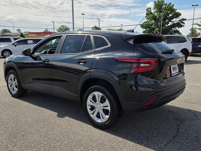 2025 Chevrolet Trax LS