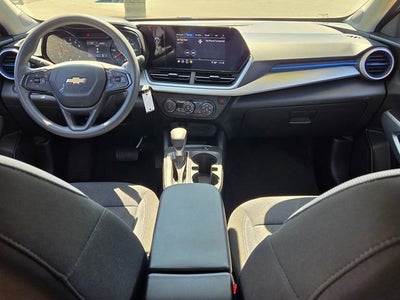 2025 Chevrolet Trax LS