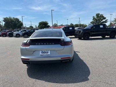 2019 Porsche Panamera RWD