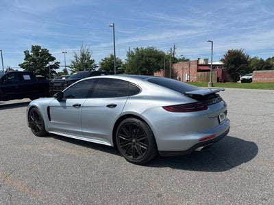 2019 Porsche Panamera RWD